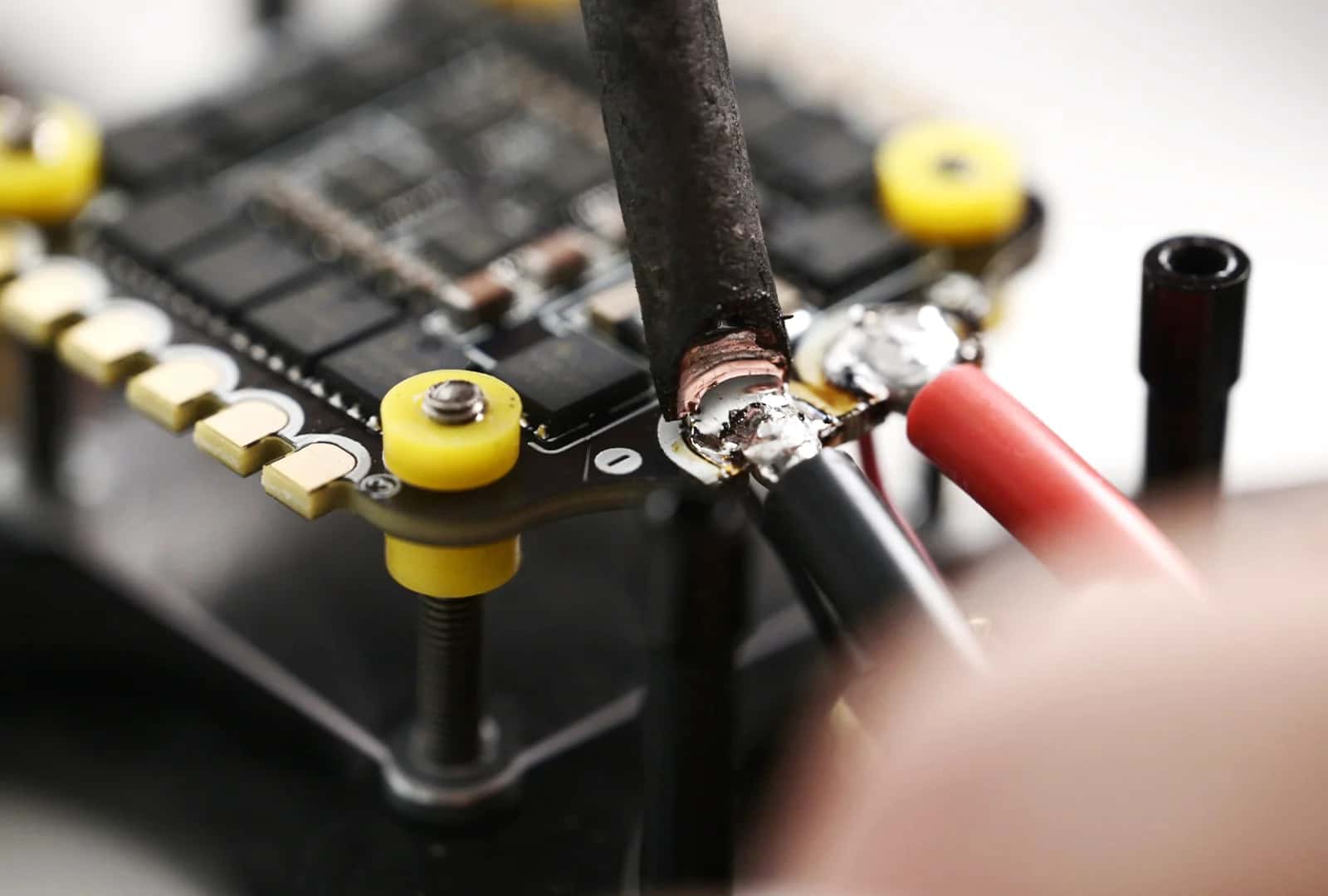 UAV maintenance workbench — image placeholder